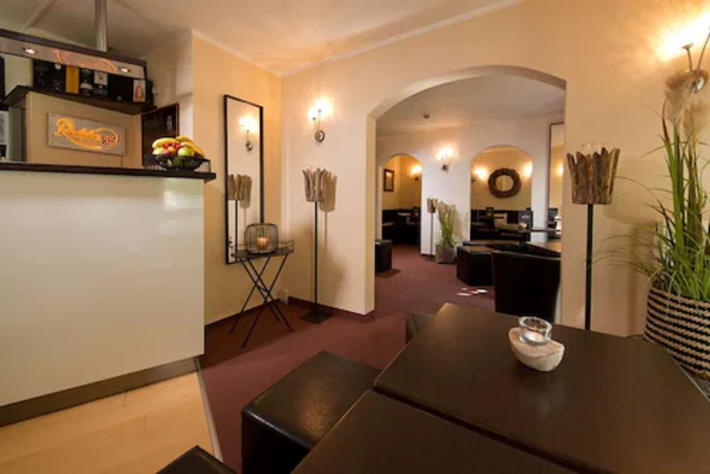ACHAT Hotel Dresden Elbufer 36/71