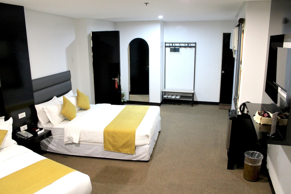 Palette Angeles, Clark International Airport, Formerly Boss Hotel 35/61