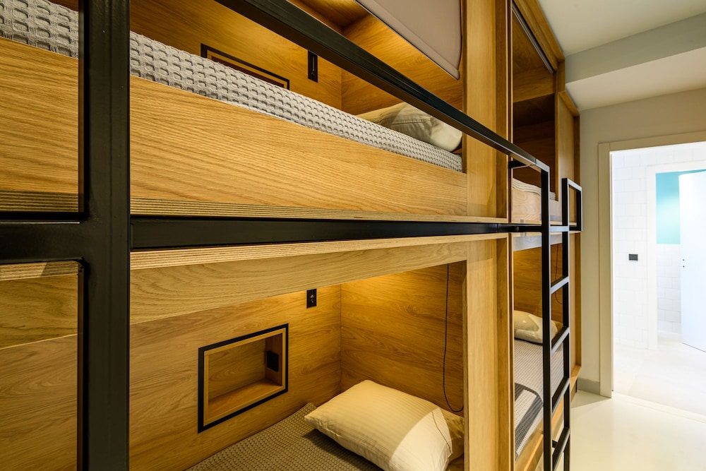 Mosaikon Hostel 46/46