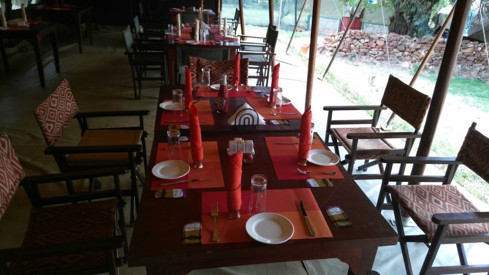 The Nubian In The Mara 15/31