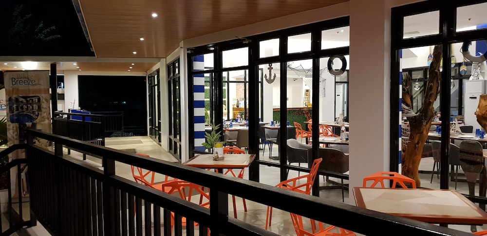 White Breeze Palawan Boutique Hotel 51/69