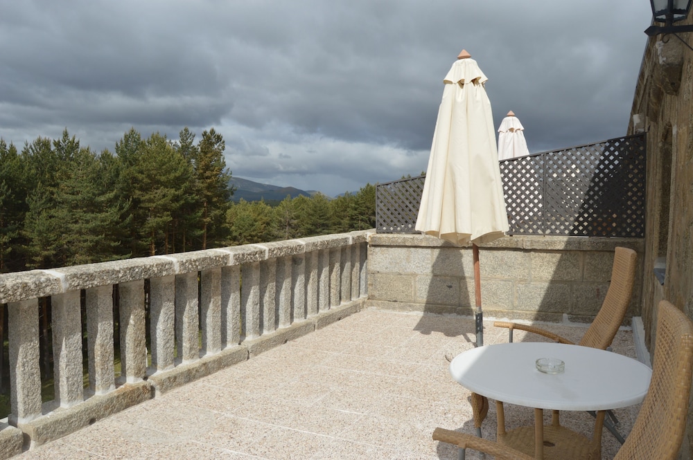 Parador De Gredos 44/49