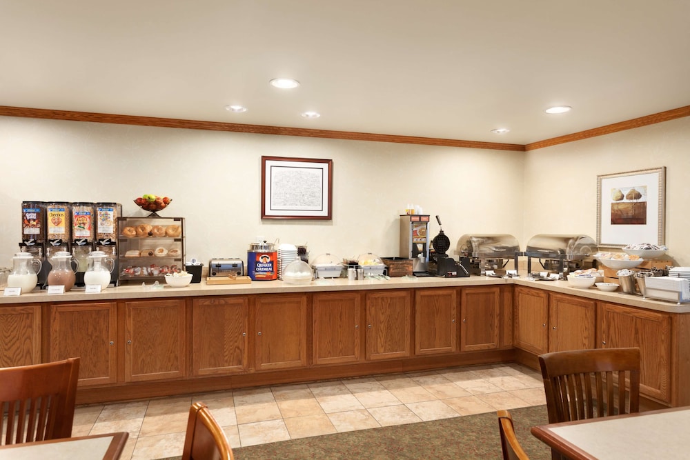 Country Inn & Suites by Radisson, Carlisle, PA 11/12