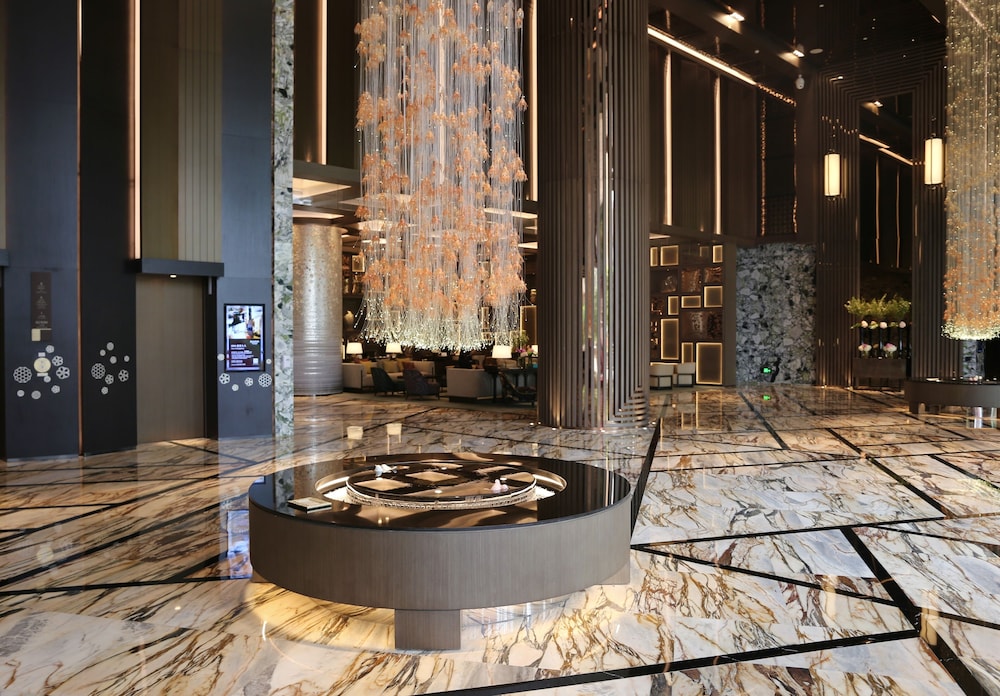 Jumeirah Guangzhou Hotel 68/75