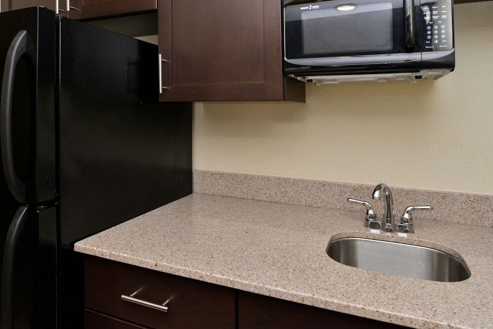 西机场凯富恩套房酒店(HOLIDAY INN EXPRESS AND SUITES INDIANAPOLIS W AIRPORT AREA) 图片2