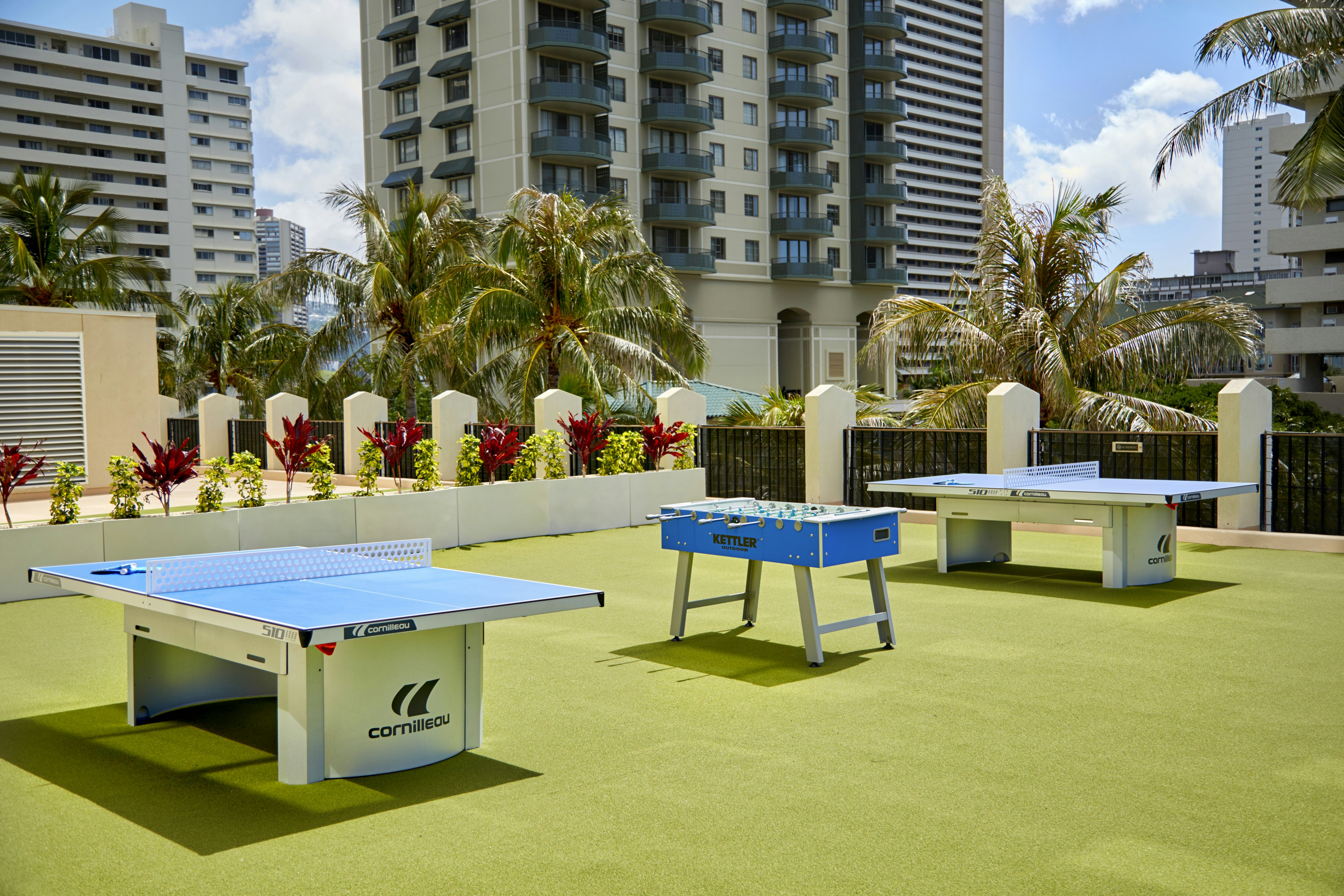 Holiday Inn Express Waikiki 66/77