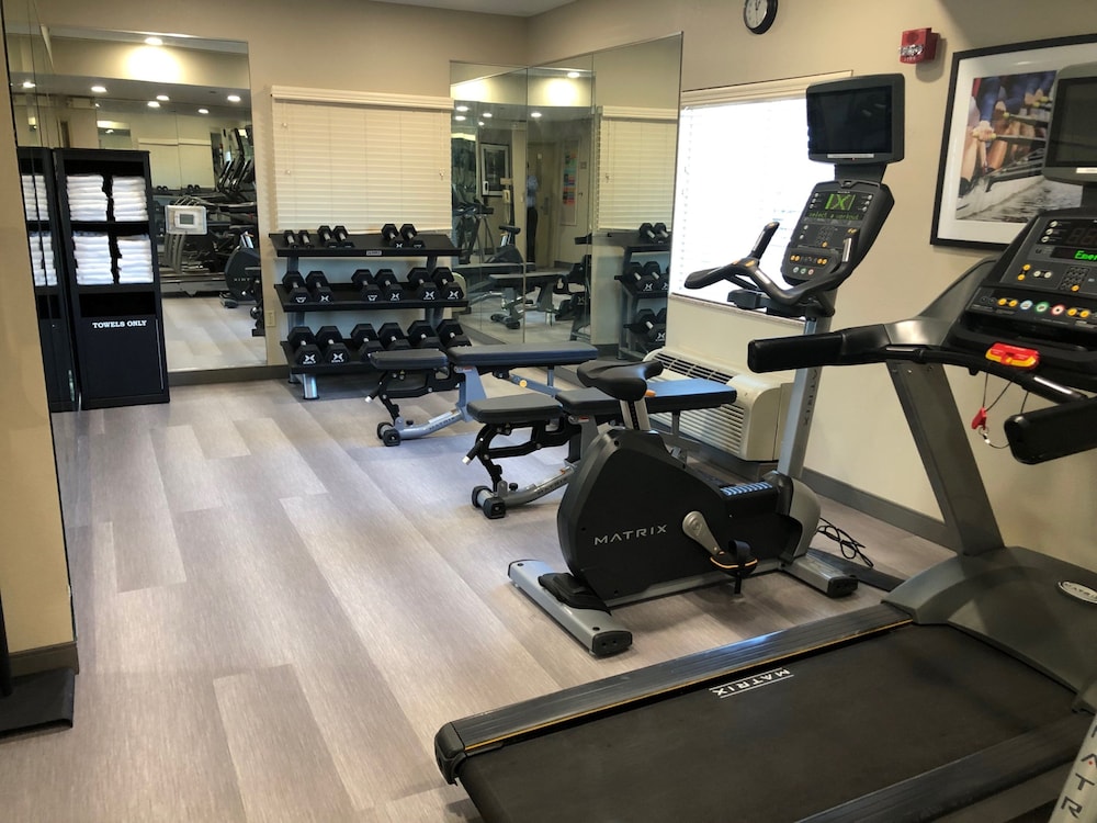 Candlewood Suites Fort Wayne by IHG 21/50