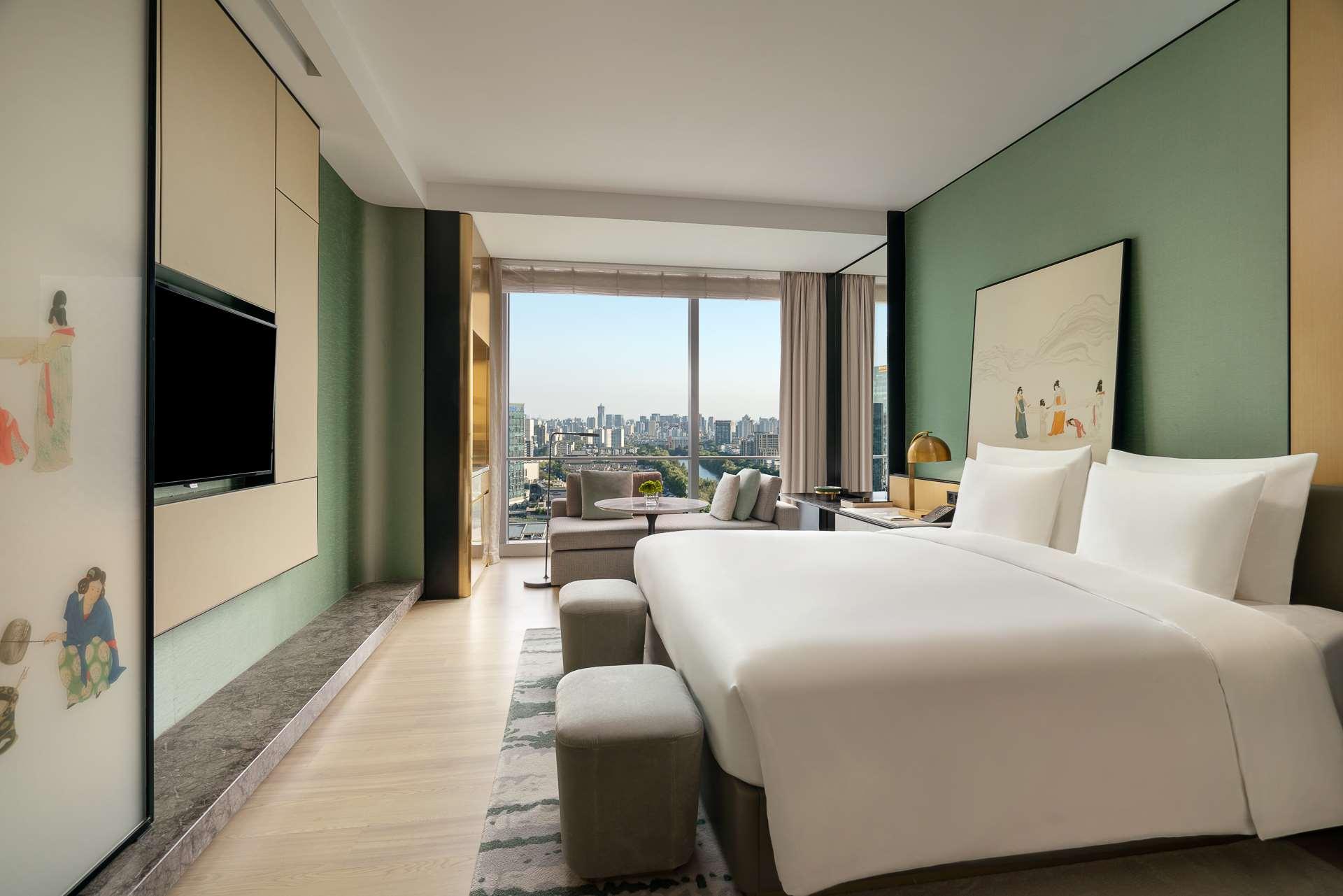 Executive, King Bed