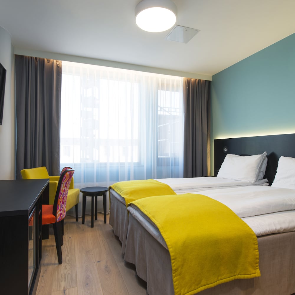 STANDARD, TWIN BEDS