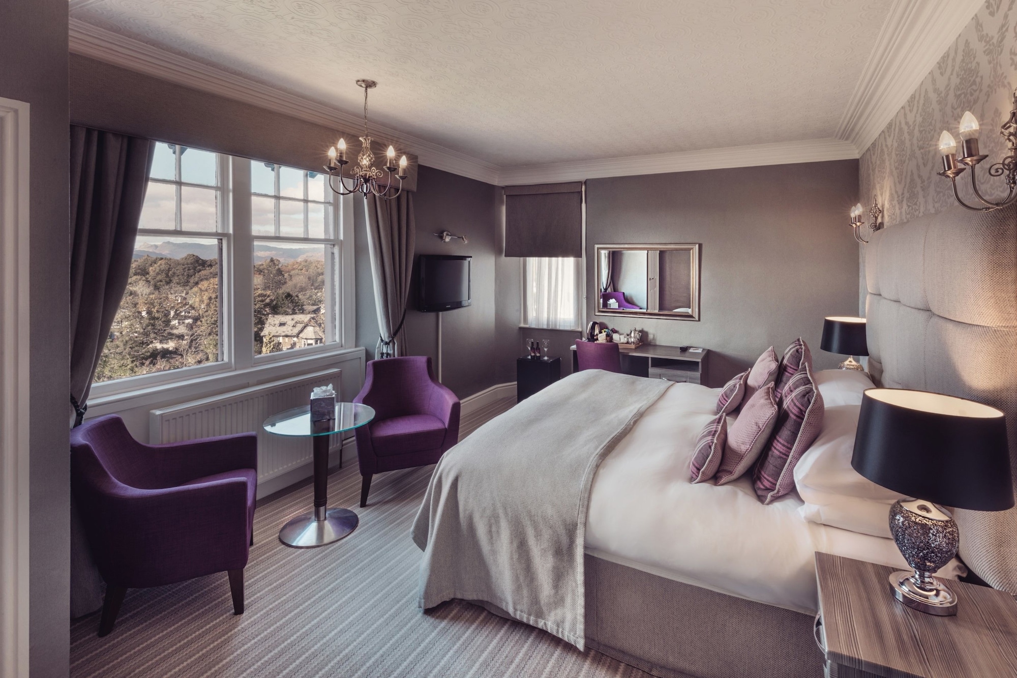 Premier, King Bed, Lake View