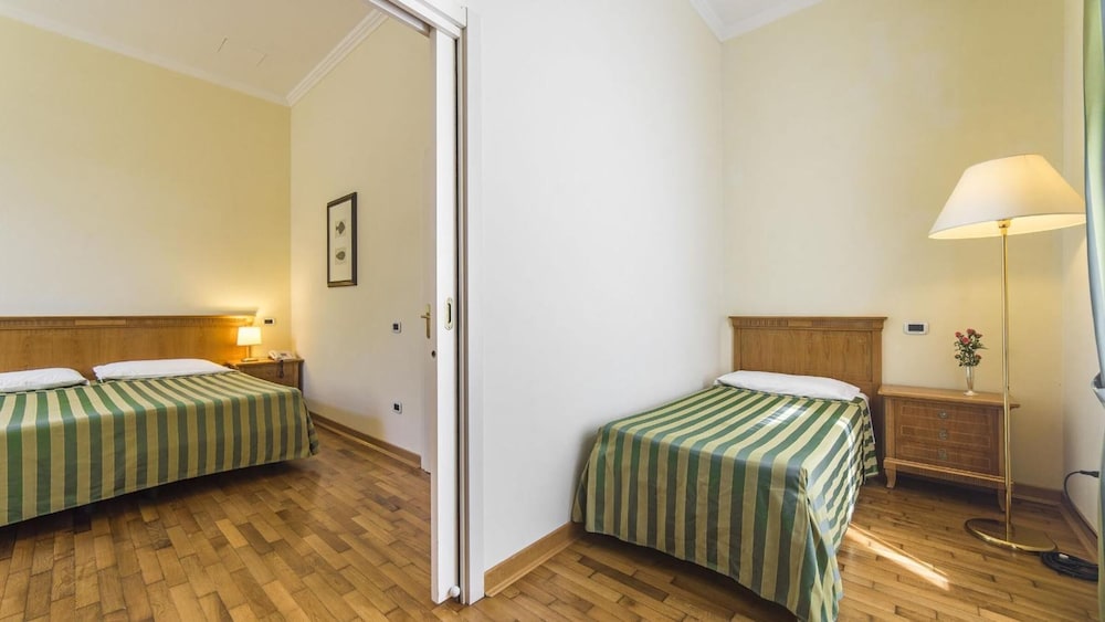 Hotel Ville Bianchi 22/48