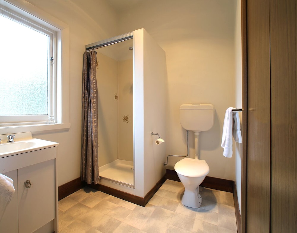 The Kermandie Hotel 53/54
