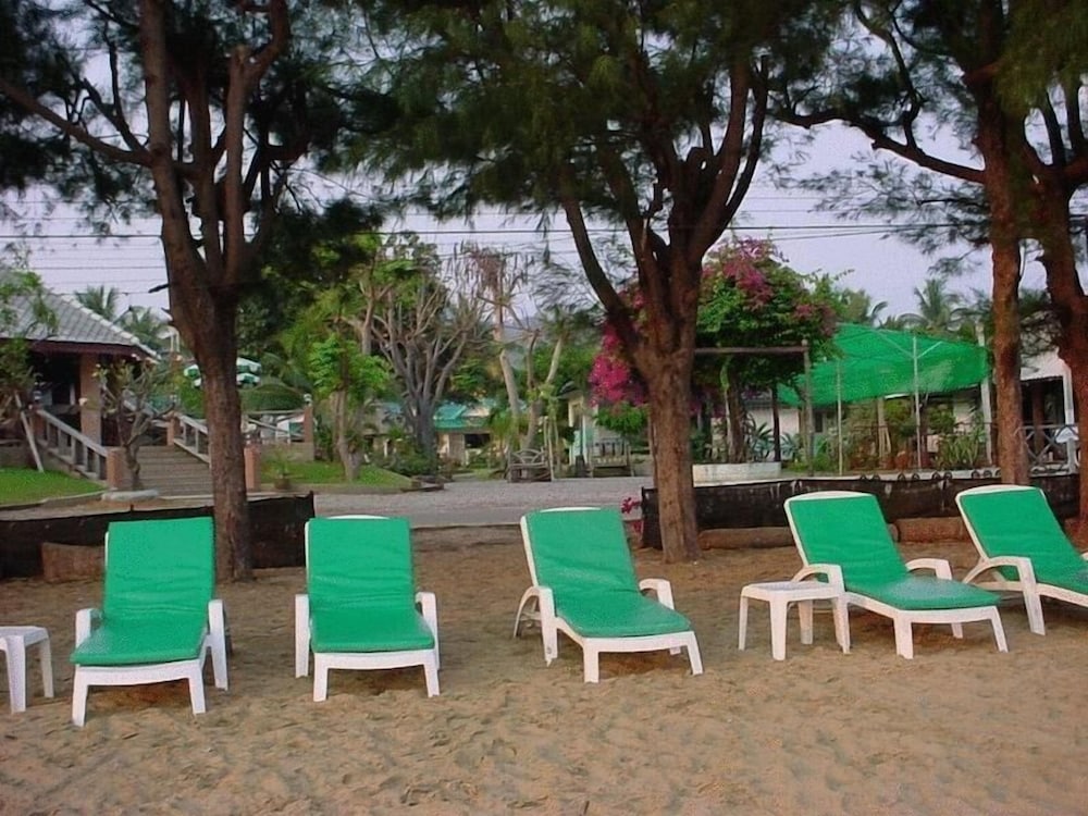 Samroiyod Holiday Resort 33/43