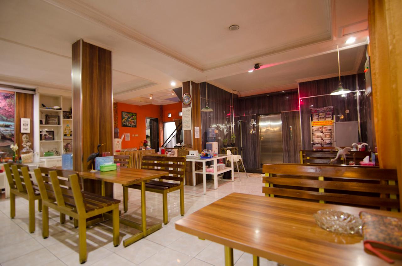 Hotel Salon Fora Longhill Cafe Fora 16/23