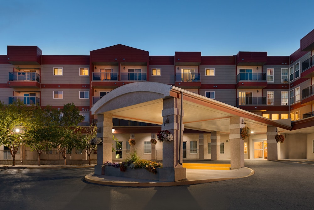 Stanton Suites Hotel Yellowknife 1/38