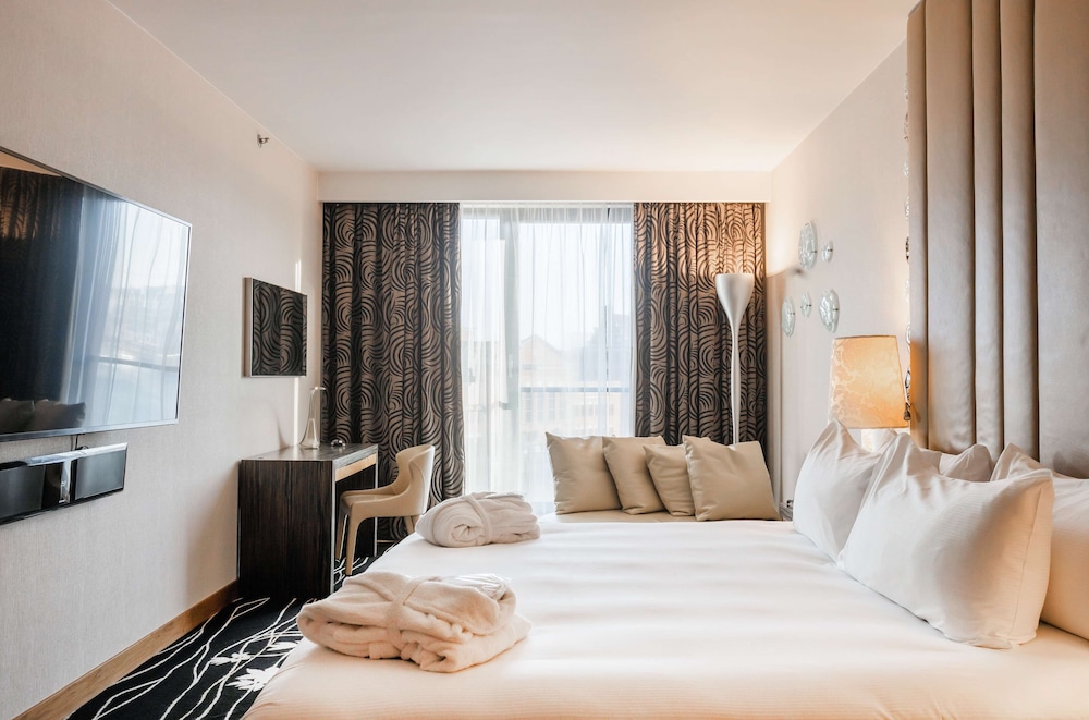 Hilton Gdansk 8/77