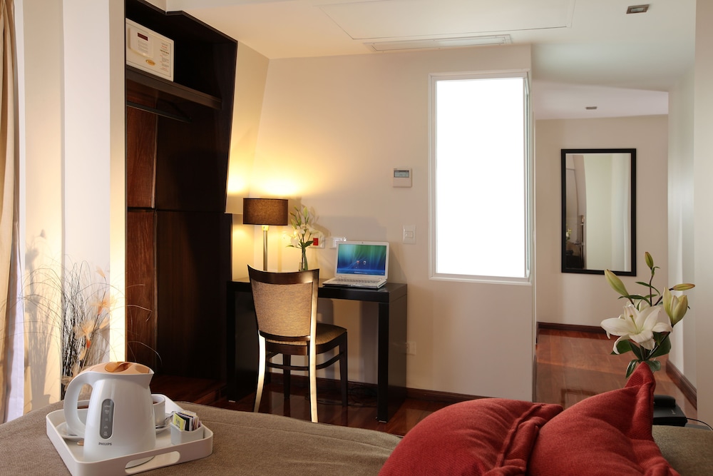 Europlaza Hotel & Suites 26/36