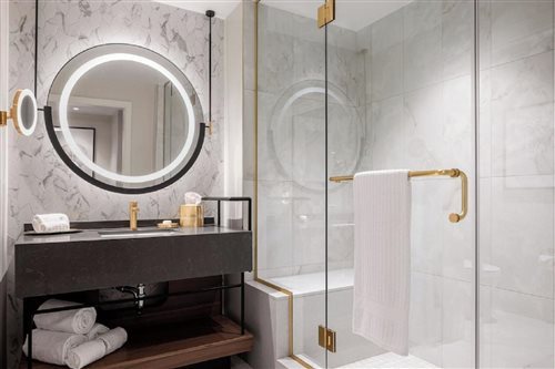 Room, 2 Queen Beds, City View