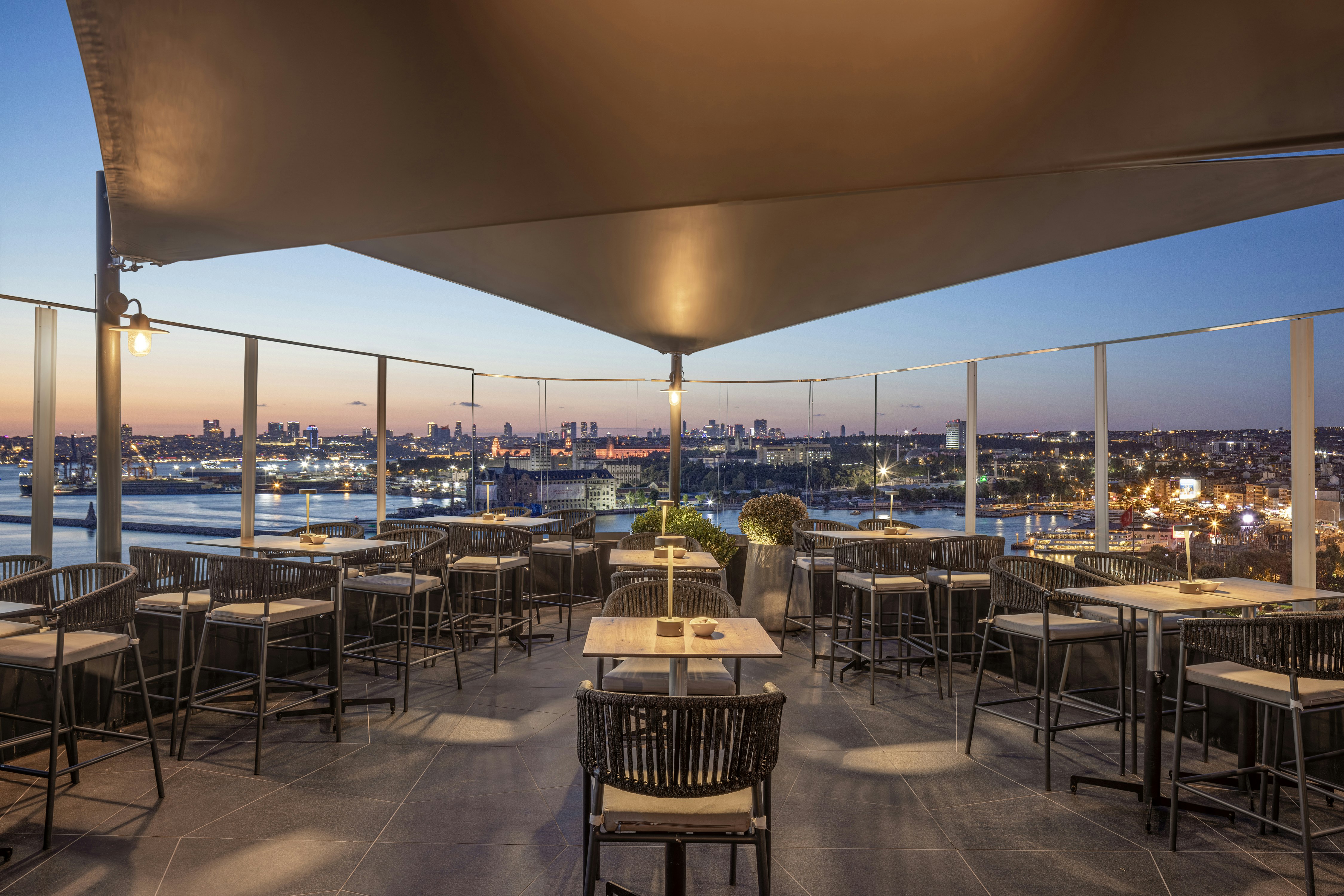 Doubletree By Hilton Hotel Istanbul - Moda 67/90