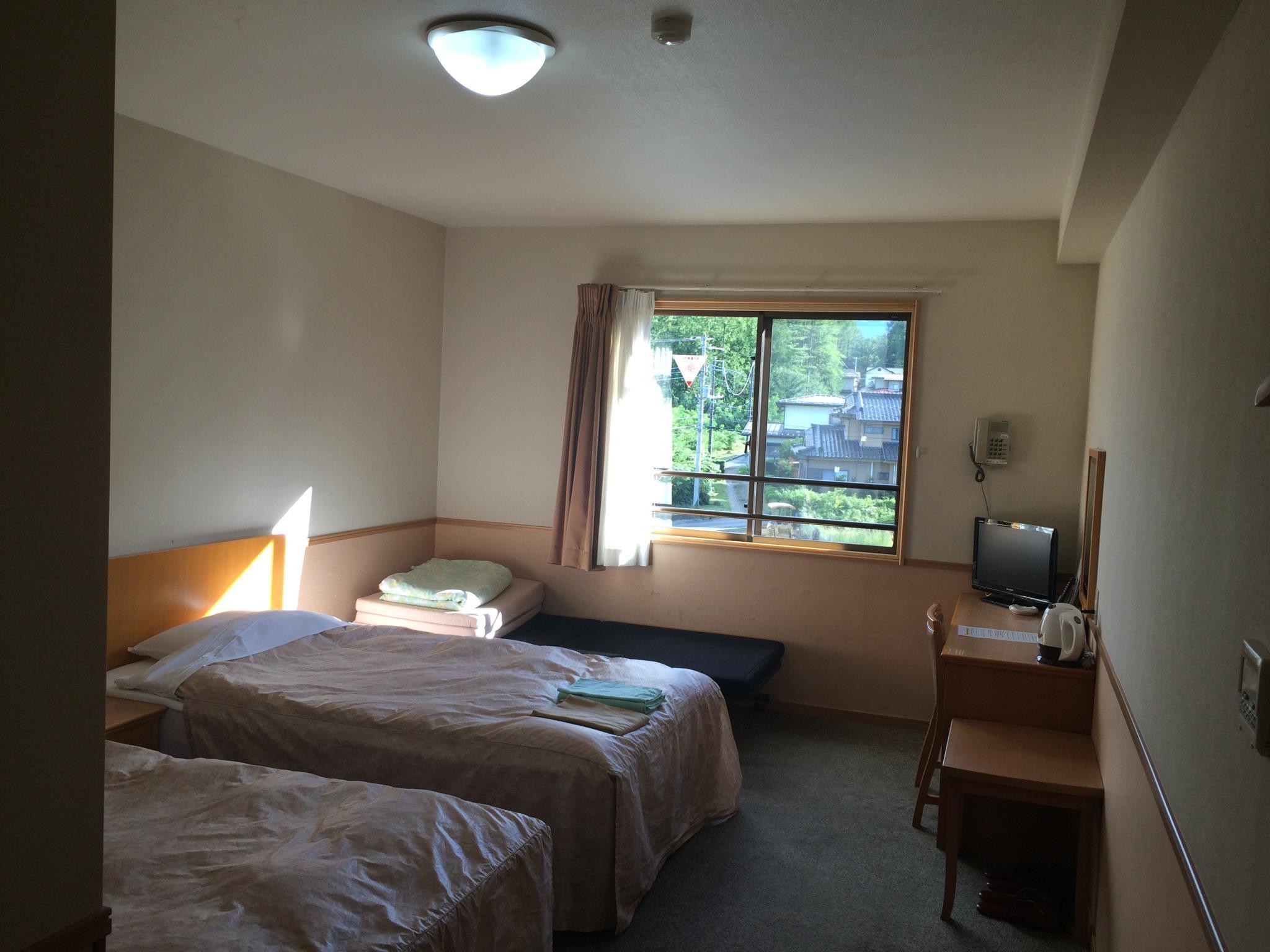 Semi Room, 2 Semi Double Beds, Mountain View, Smoking