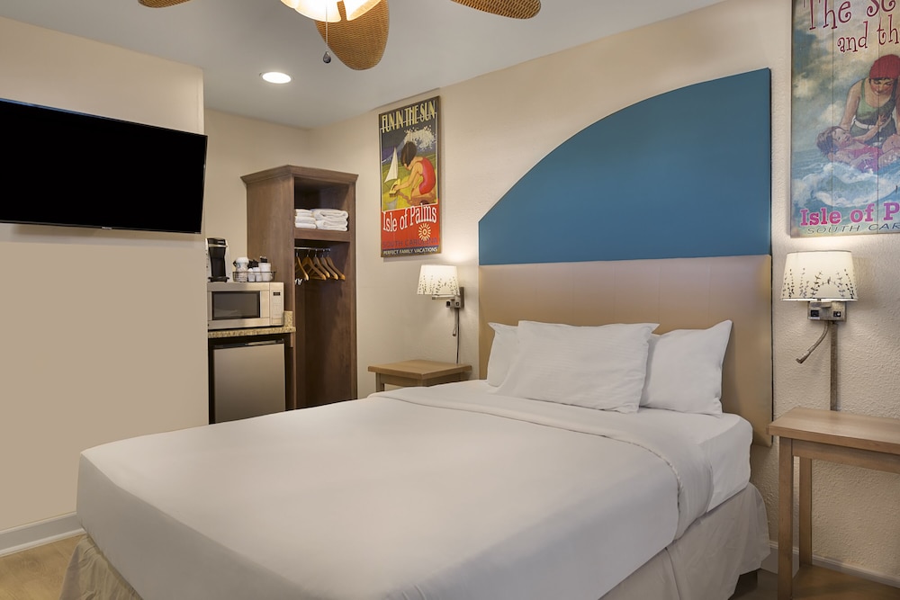 Seaside Inn Oceanfront 7/31