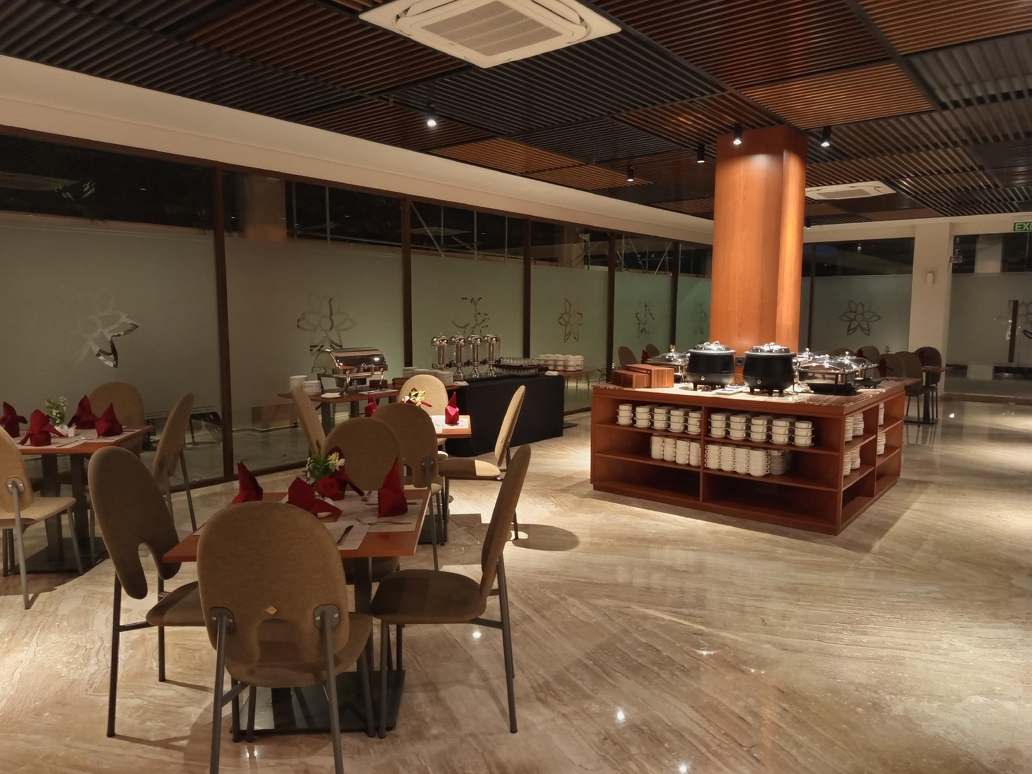 Mewangi Hotel Bandung 15/16