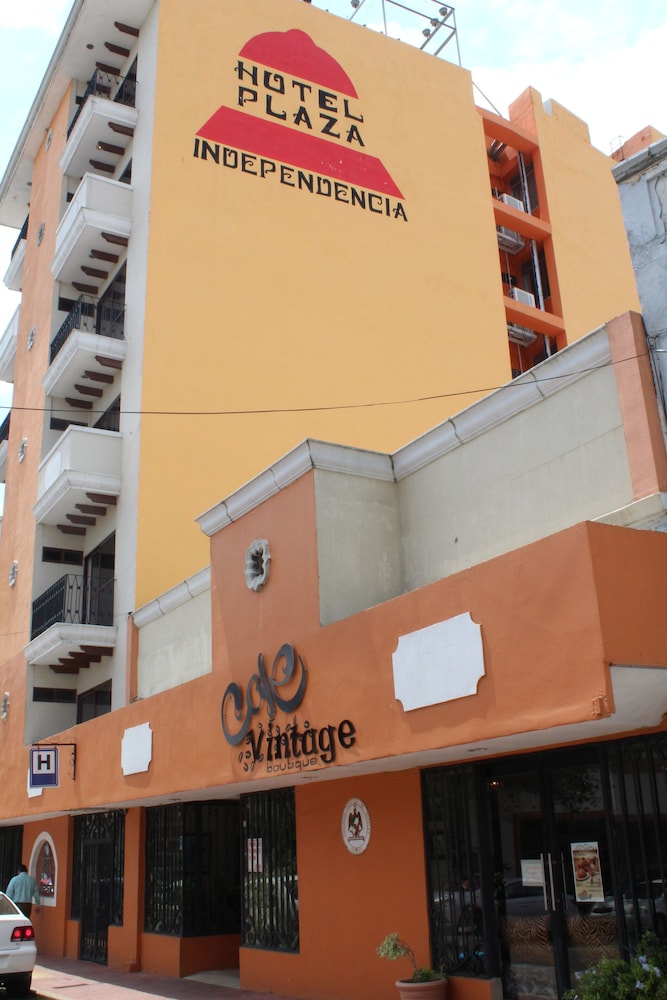 Plaza Independencia 47/52