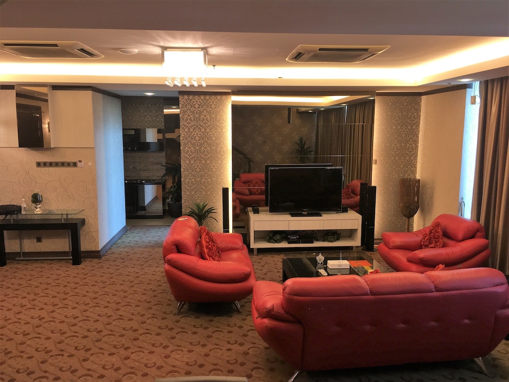 Kinta Riverfront Hotel And Suites 35/63