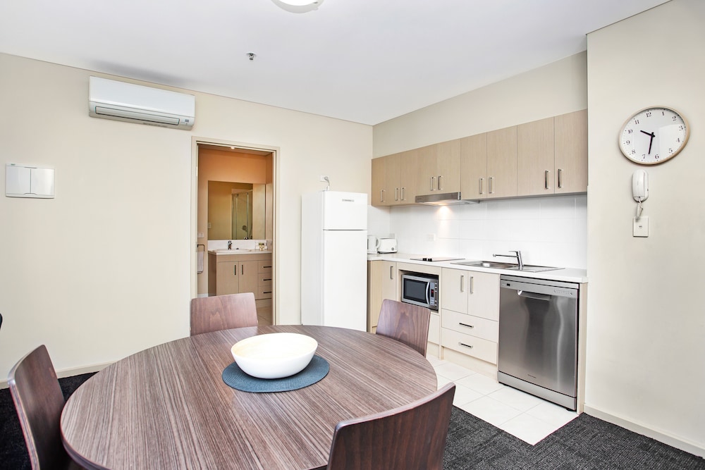 Hume Serviced Apartments Adelaide 42/56