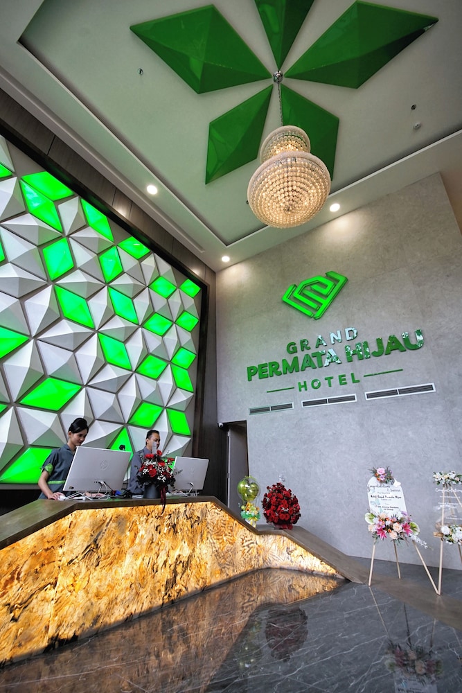 Permata Hijau Hotel 9/50