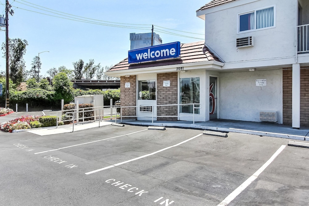 Motel6 San Jose, CA - Airport 43/54