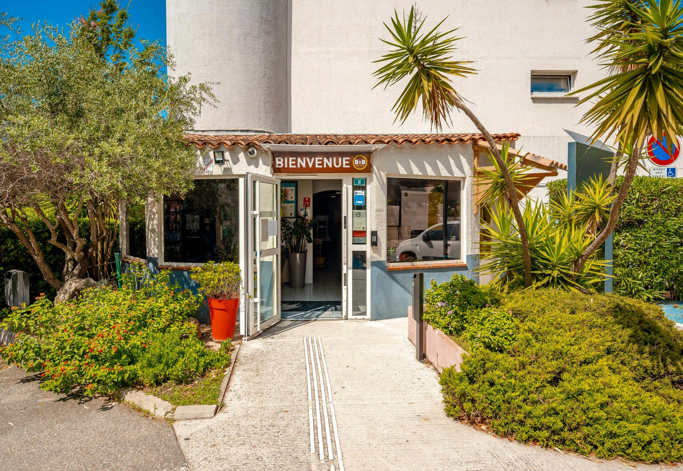 B&B Hotel Hyeres 26/27