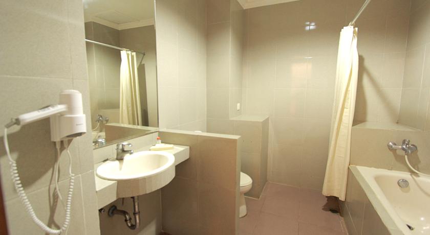 Karang Setra Hotel 24/25