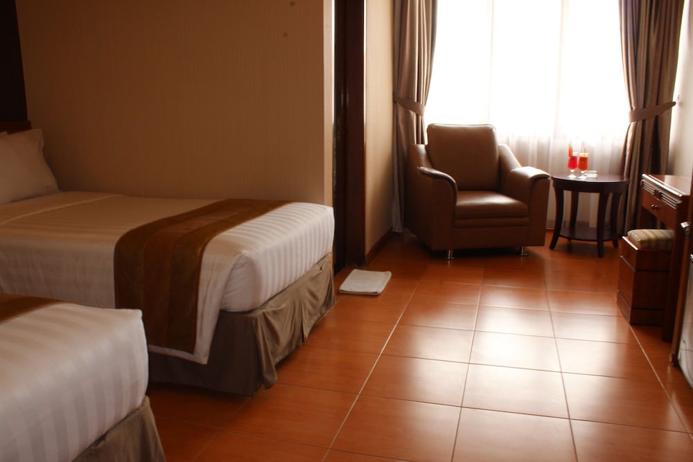 Citra Inn International Hotel 39/74