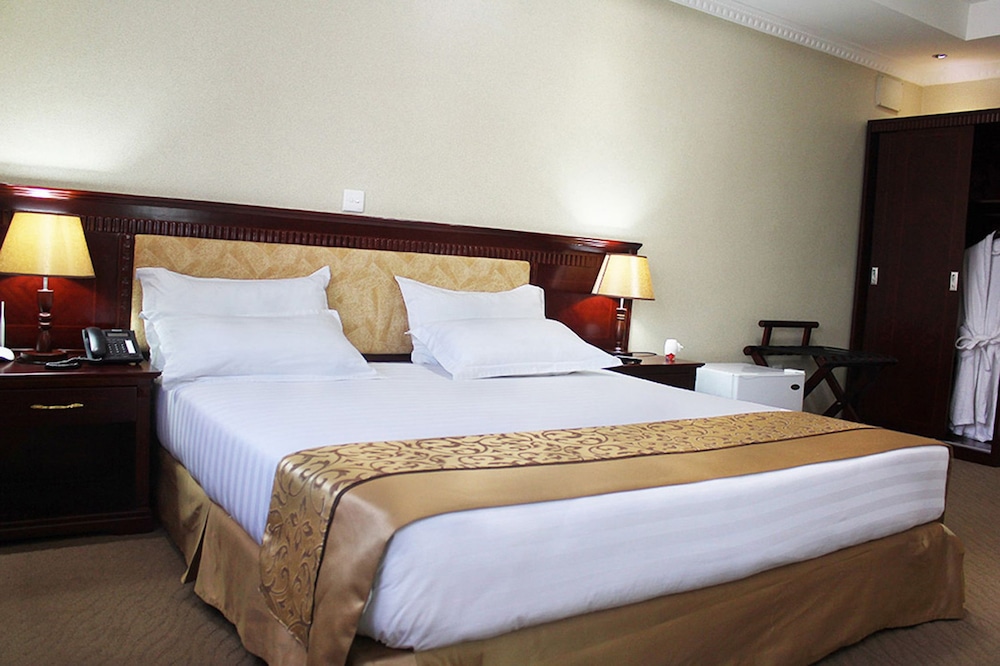 Hill View Hotel &amp; Apartments 20/49