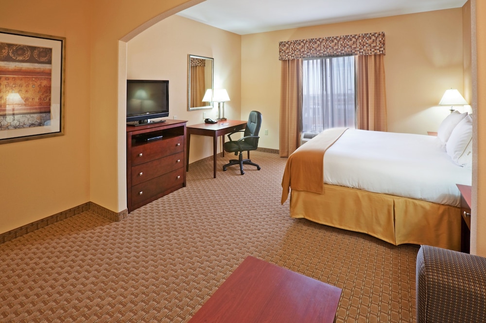 Holiday Inn Express Hotel Suites Guymon 12/69