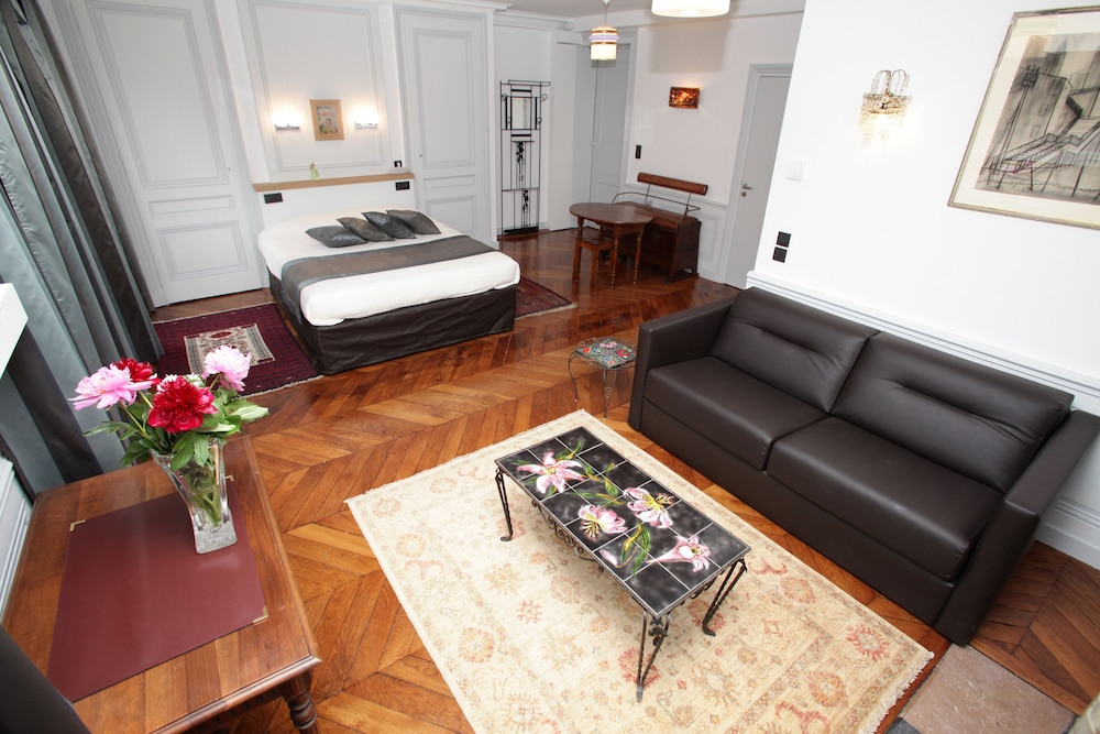 Hotel Des Celestins 26/39