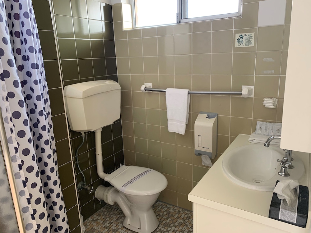 PANORAMA MOTOR INN 23/38