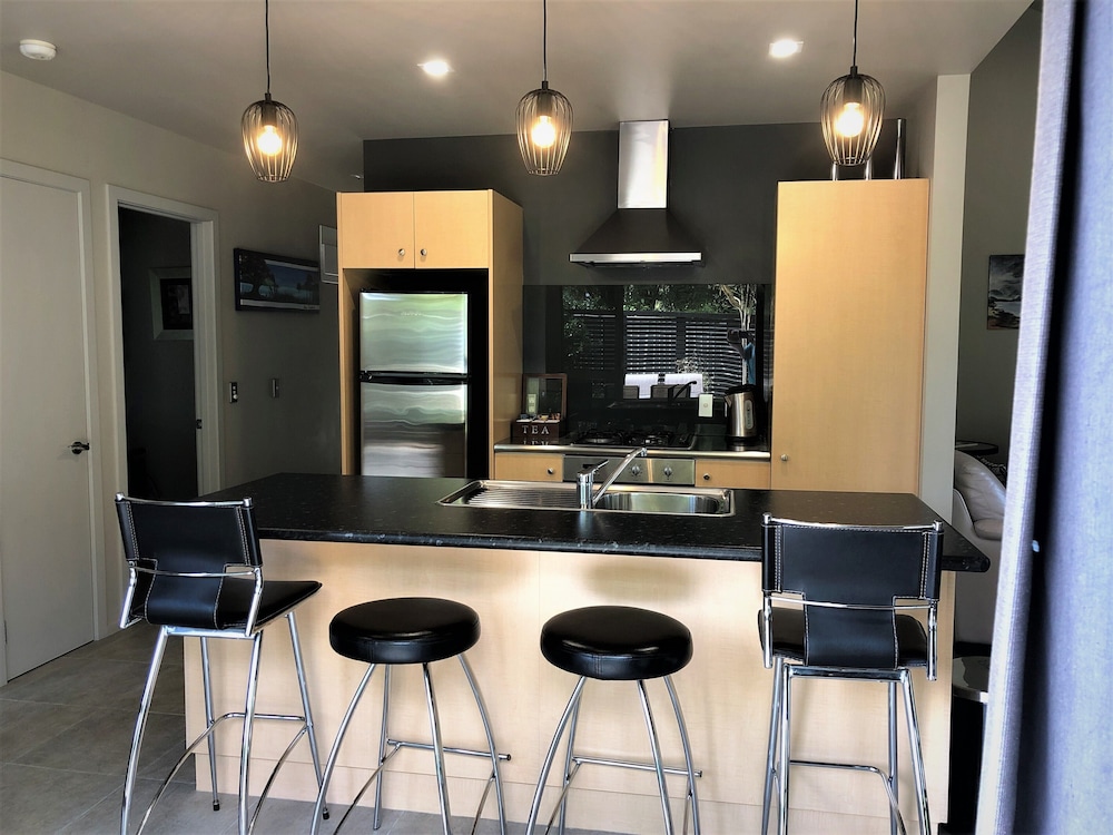 Fiordland Lakeview Motel and Apartments 38/67