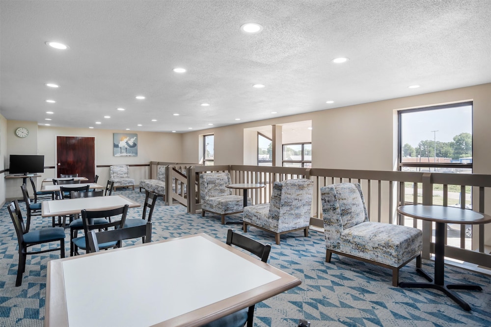 SureStay Plus By Best Western Greenwood 33/50