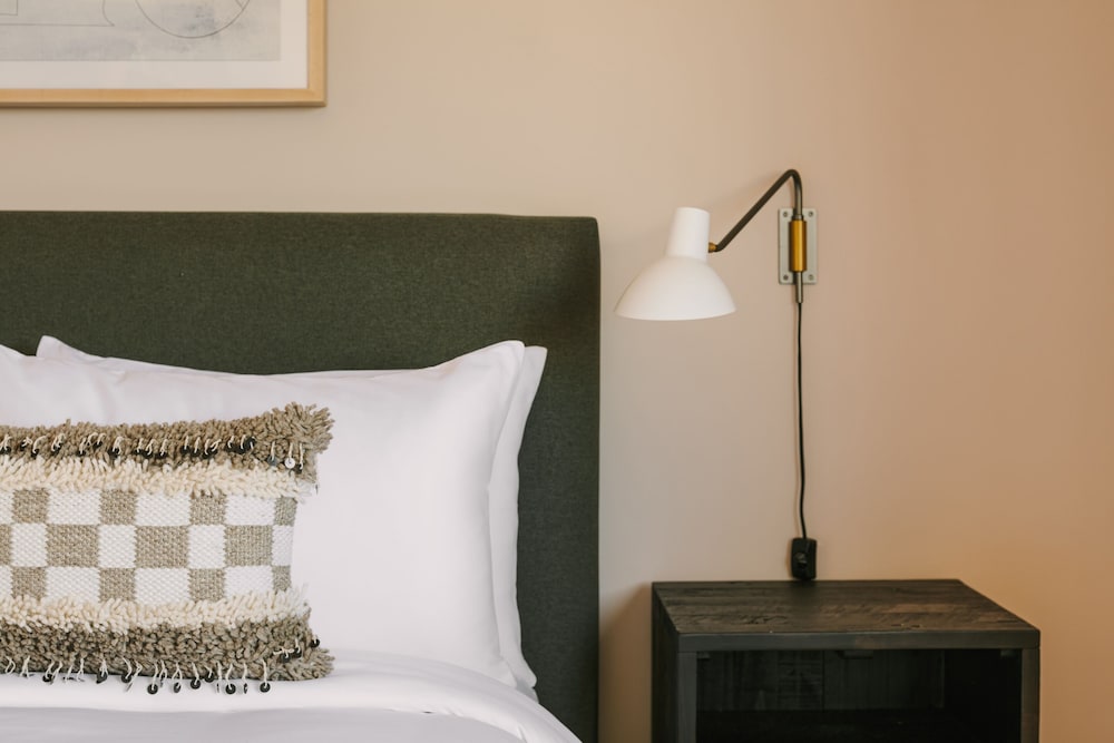 Hotel Solarena Newport Beach, a Dazzler Select by Wyndham 3/20