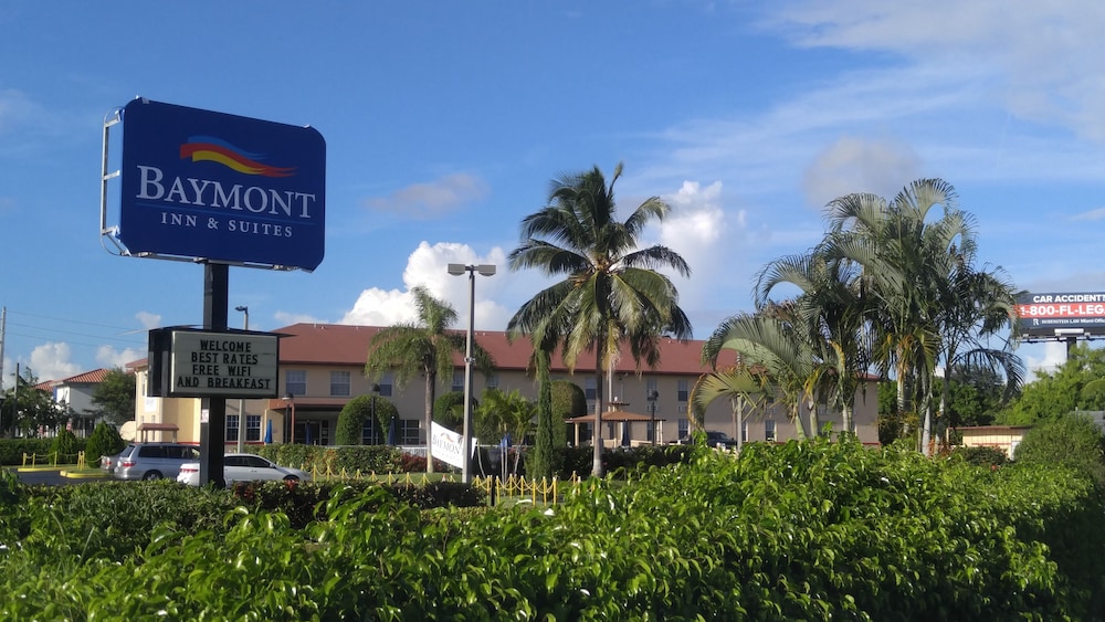 Belmont Inn Suites 3/50