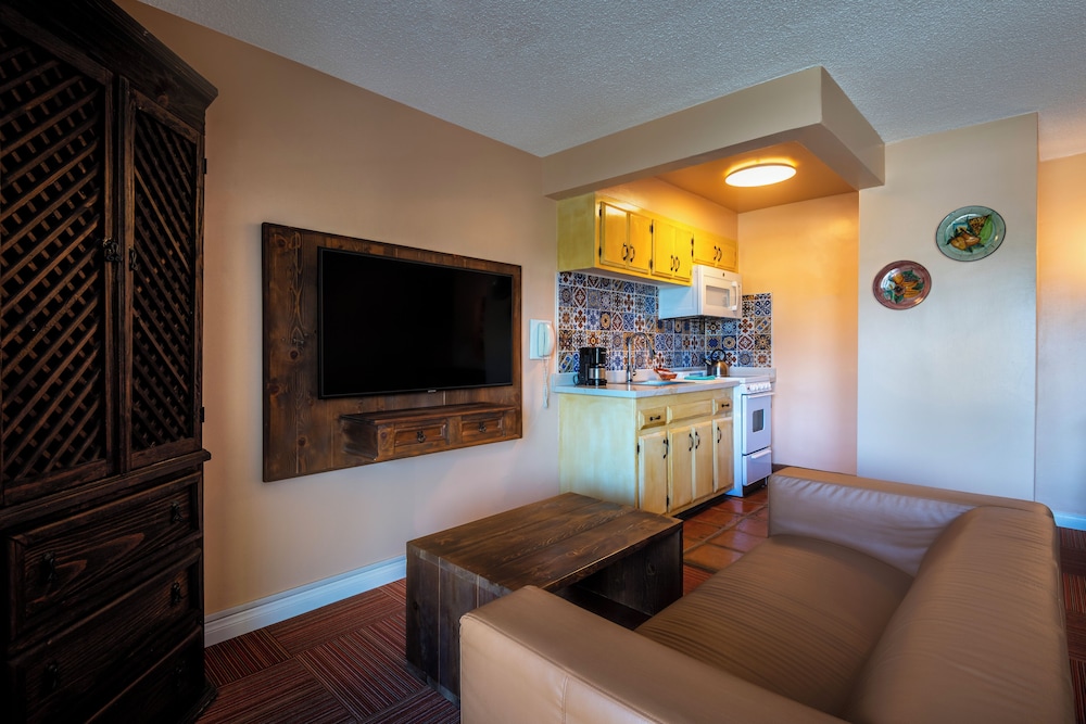 Hotel Pepper Tree Boutique Kitchen Studios Anaheim 47/68