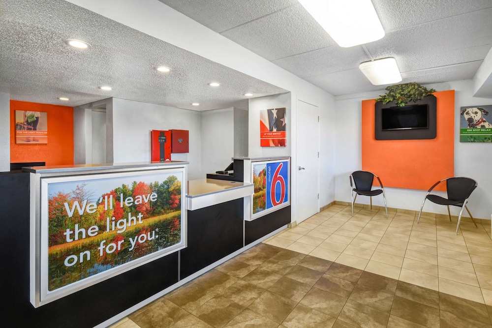Motel6 Memphis, TN - Downtown 46/58