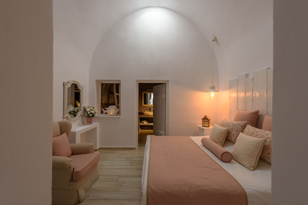 Senses Suites 10/50