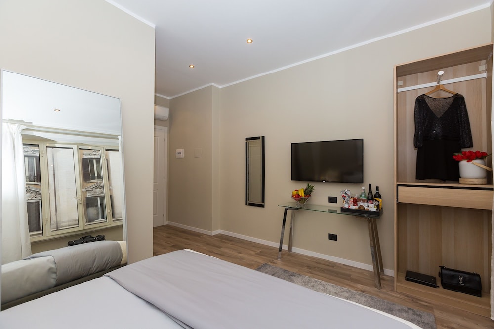 126 Gracchi Suites 12/47