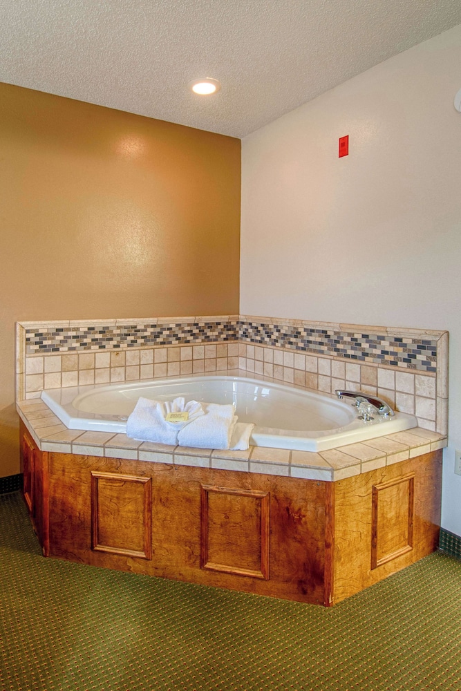 Park Tower Inn 29/55