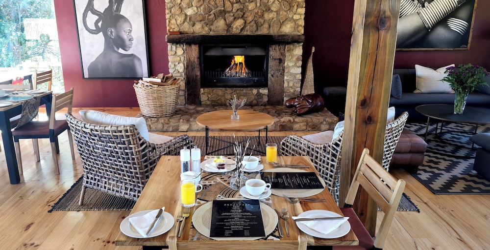 Elephant Hide of Knysna Guest Lodge 30/37
