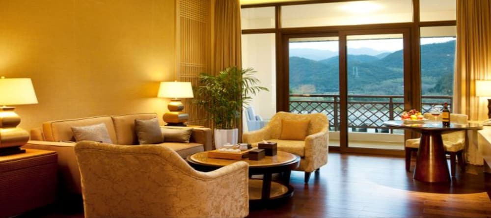 Dahongpao Resort Wuyi Mountain 30/48