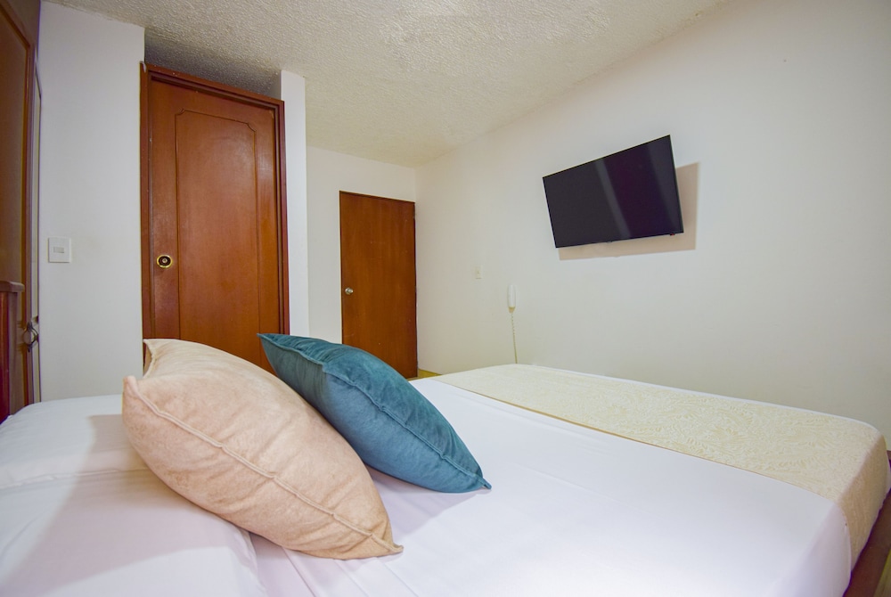 Hotel Toledo Plaza 43/49